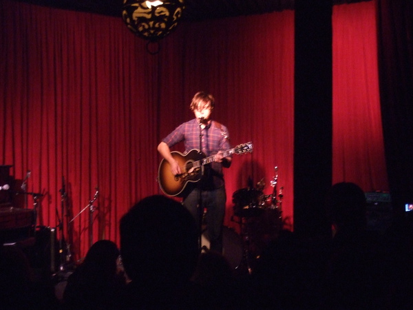 Bobby Long in Hotel Cafe