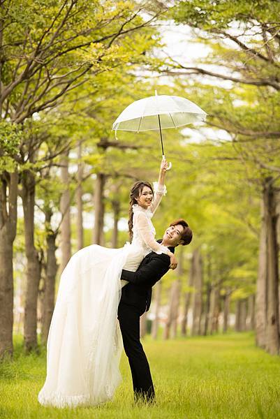 高雄雨中婚紗照的拍攝注意事項