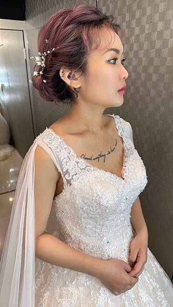 高雄韓風婚紗彩粧造型