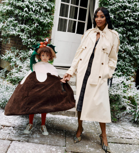 BURBERRYの冬を象徴する逸品――チェック柄カシミヤマフ BURBERRYの冬を象徴する逸品――チェック柄カシミヤマフ