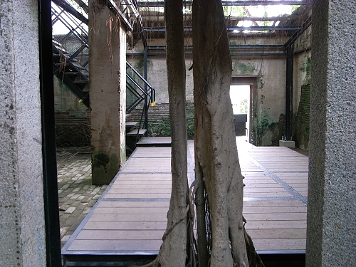 R0021666a.jpg R0021666a.jpg
