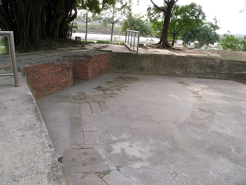R0022080A.jpg R0022080A.jpg