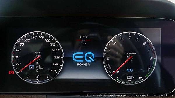 Mercedes-E350e-Exclusive-EQ-Power_Int-4-1200x800.jpg