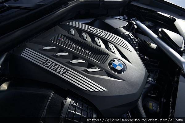 2020-BMW-X6-exterior-design-19.jpg