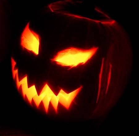 1024px-Jack-o'-Lantern_2003-10-31