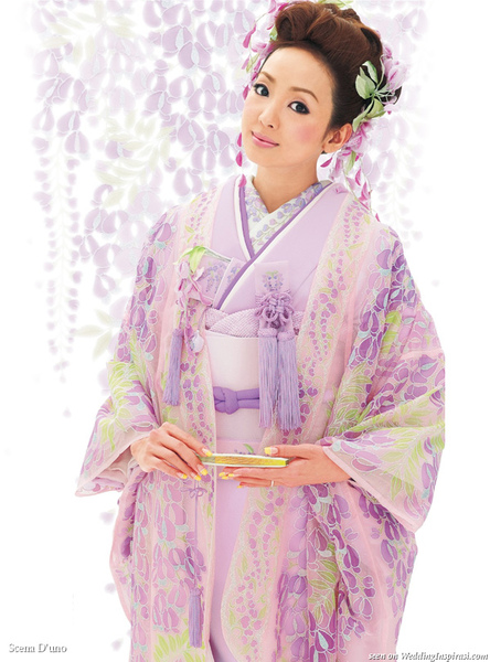 japanese_kimono_furisode.jpg