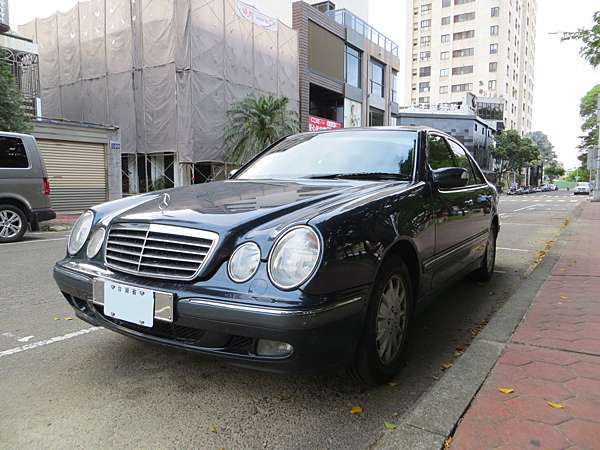 00年小改款benz W210 E280 藍色2 8 透明資訊 誠實無價 Glyn的車庫 痞客邦