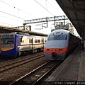 EMU700(EMC720)與E1000(E1016)-桃園站