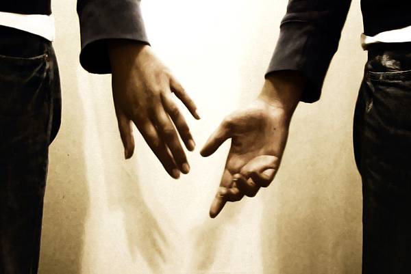 hands-Meredith-Farmer-1050x700.jpg hands-Meredith-Farmer-1050x700.jpg