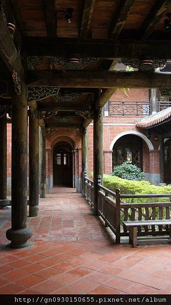 182764_203466123002660_6046152_n