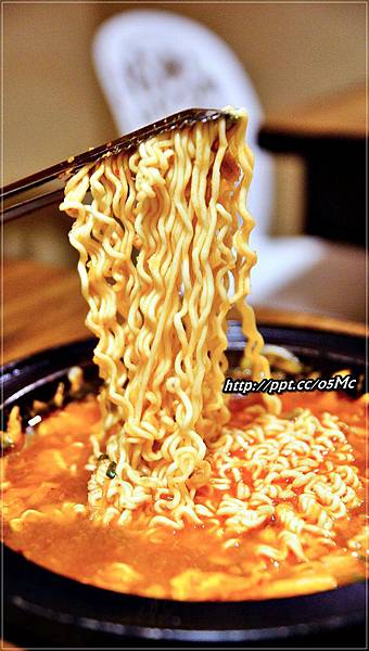 【食記/台北市】捷運美食~超美味部隊鍋,小菜無限吃到飽♪♪劉震川日韓大食館♪♪ 【食記/台北市】捷運美食~超美味部隊鍋,小菜無限吃到飽♪♪劉震川日韓大食館♪♪