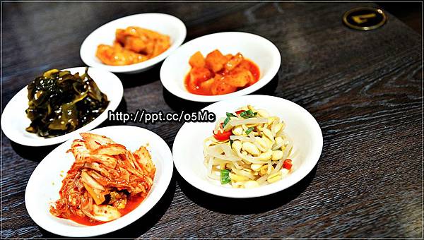 【食記/台北市】捷運美食~燒肉、石鍋拌飯、炸醬麵、拌涼麵,道道都美味♪三兄弟韓式料理♪ 【食記/台北市】捷運美食~燒肉、石鍋拌飯、炸醬麵、拌涼麵,道道都美味♪三兄弟韓式料理♪