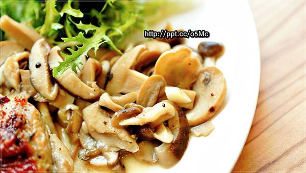 【食記/台北市】捷運美食~幽靜的小巷弄裡,來一份輕食類主餐,發呆一整個下午♪樂。野食♪ 【食記/台北市】捷運美食~幽靜的小巷弄裡,來一份輕食類主餐,發呆一整個下午♪樂。野食♪