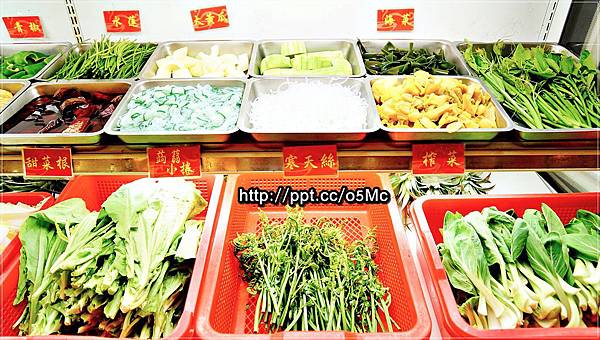 【食記/宜蘭】平價火鍋吃到飽~CP值極高,約50款生鮮食材任你選♪♪珍典精緻自助火鍋♪♪ 【食記/宜蘭】平價火鍋吃到飽~CP值極高,約50款生鮮食材任你選♪♪珍典精緻自助火鍋♪♪