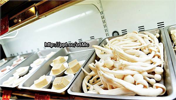 【食記/宜蘭】平價火鍋吃到飽~CP值極高,約50款生鮮食材任你選♪♪珍典精緻自助火鍋♪♪ 【食記/宜蘭】平價火鍋吃到飽~CP值極高,約50款生鮮食材任你選♪♪珍典精緻自助火鍋♪♪