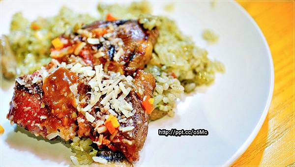 【食記/台北市】捷運美食~超吸睛的西班牙大鍋飯,超級美味♪♪Howfun 好飯食堂♪♪(光復店) 【食記/台北市】捷運美食~超吸睛的西班牙大鍋飯,超級美味♪♪Howfun 好飯食堂♪♪(光復店)