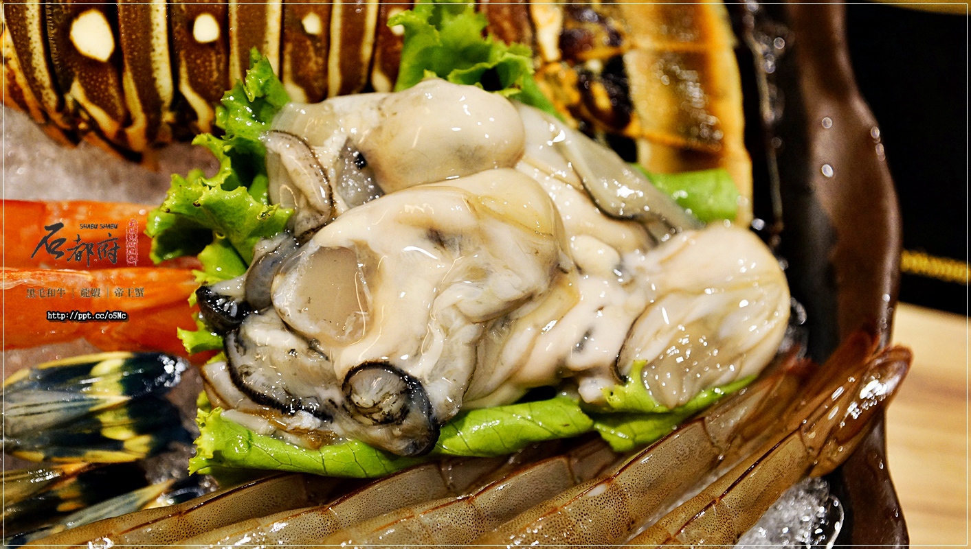 【石都府石頭火鍋達人】丹鳳捷運站~新莊火鍋,CP值高,下午兩點進場,肉盤直接升級兩盤變四盤,不吃菜盤也可以換肉,一次滿足愛吃肉的老饕嘴 【石都府石頭火鍋達人】丹鳳捷運站~新莊火鍋,CP值高,下午兩點進場,肉盤直接升級兩盤變四盤,不吃菜盤也可以換肉,一次滿足愛吃肉的老饕嘴