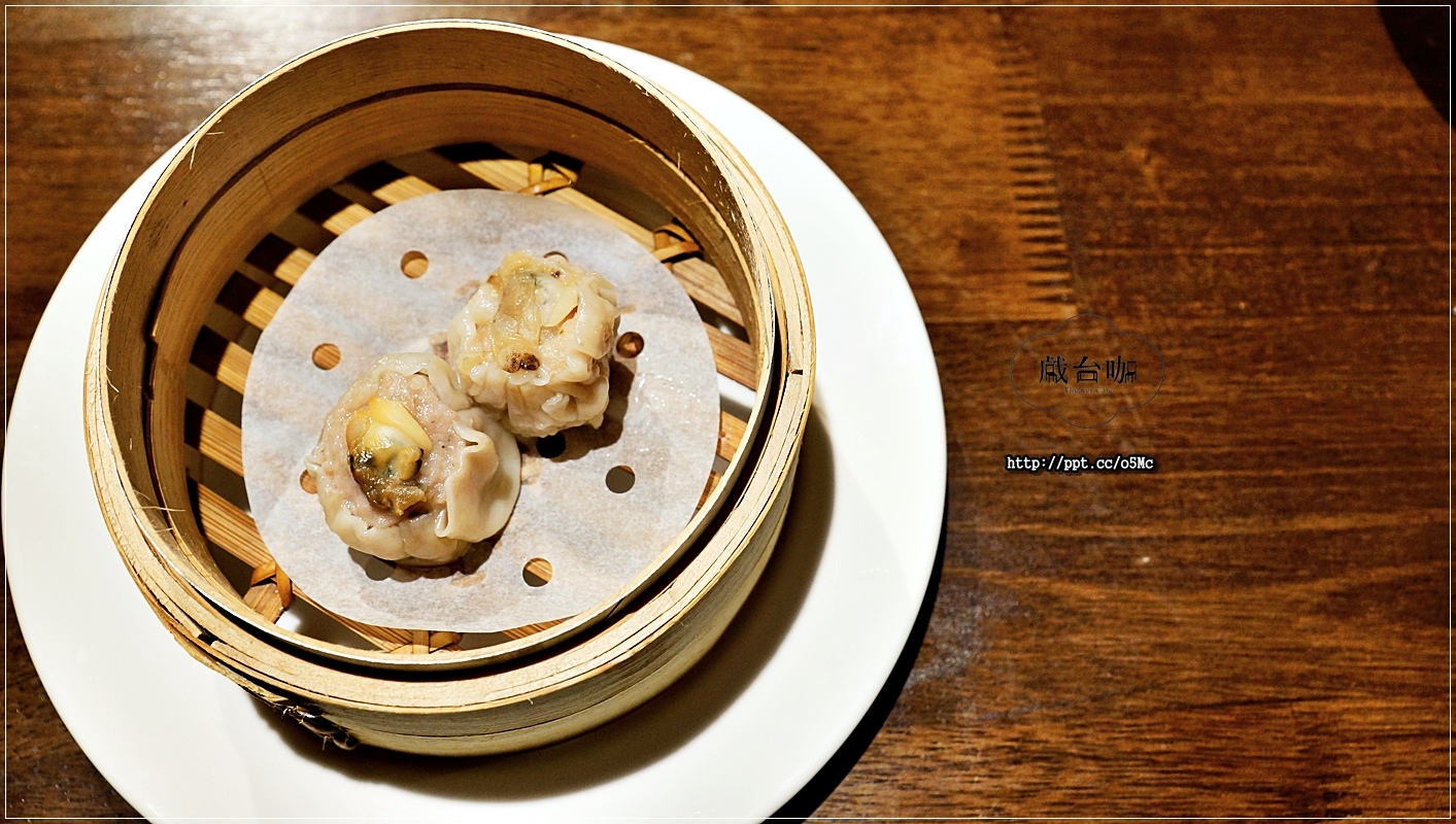 【戲台咖】中正紀念堂餐酒館~將不要的廢棄物,資源再利用化,餐廳也變得很有舞台的FU,活化整個餐廳 【戲台咖】中正紀念堂餐酒館~將不要的廢棄物,資源再利用化,餐廳也變得很有舞台的FU,活化整個餐廳