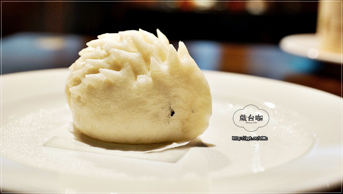 【戲台咖】中正紀念堂餐酒館~將不要的廢棄物,資源再利用化,餐廳也變得很有舞台的FU,活化整個餐廳 【戲台咖】中正紀念堂餐酒館~將不要的廢棄物,資源再利用化,餐廳也變得很有舞台的FU,活化整個餐廳