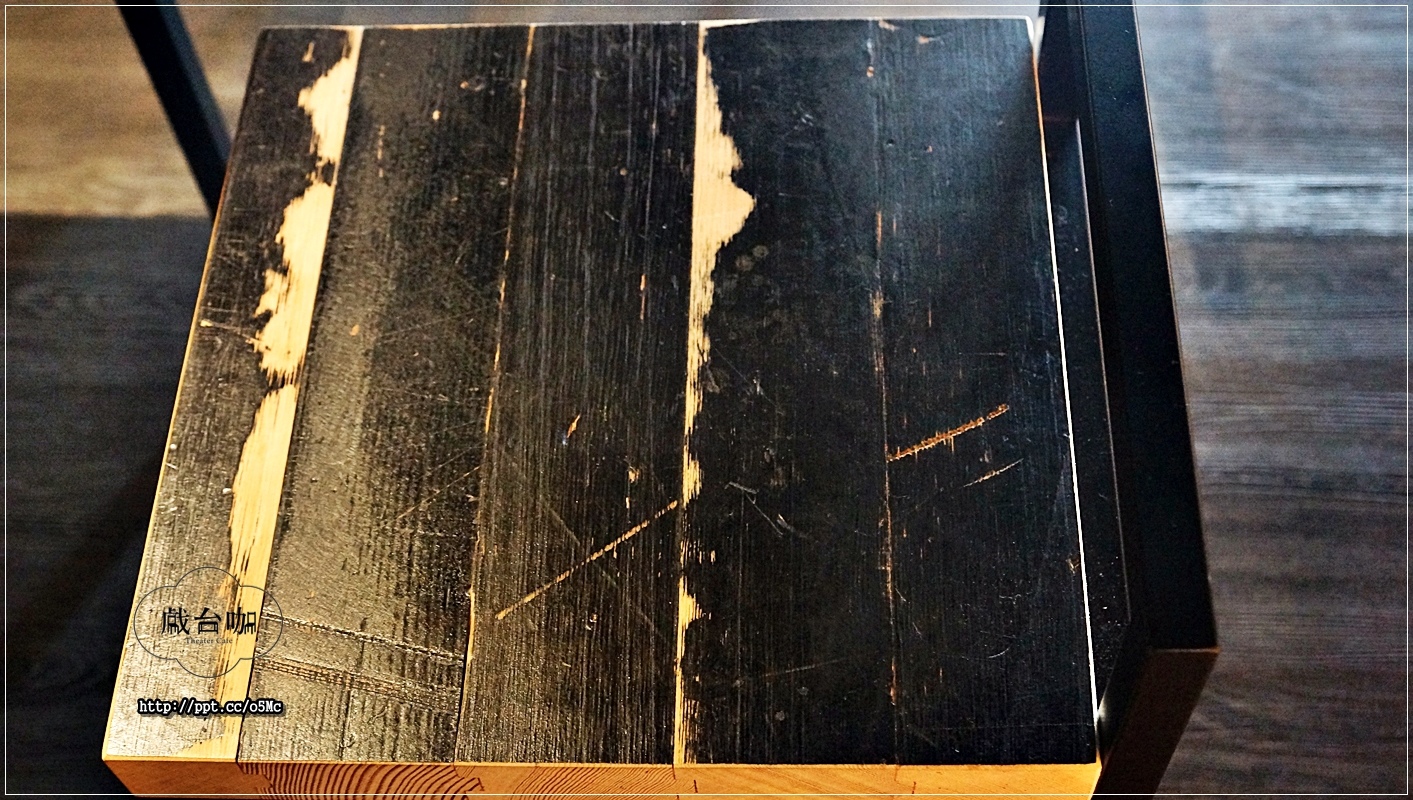 【戲台咖】中正紀念堂餐酒館~將不要的廢棄物,資源再利用化,餐廳也變得很有舞台的FU,活化整個餐廳 【戲台咖】中正紀念堂餐酒館~將不要的廢棄物,資源再利用化,餐廳也變得很有舞台的FU,活化整個餐廳