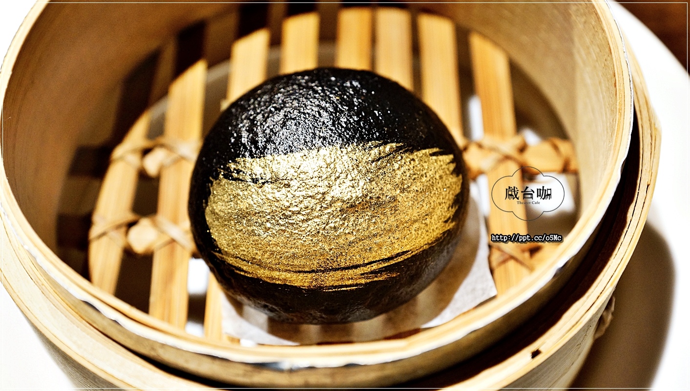 【戲台咖】中正紀念堂餐酒館~將不要的廢棄物,資源再利用化,餐廳也變得很有舞台的FU,活化整個餐廳 【戲台咖】中正紀念堂餐酒館~將不要的廢棄物,資源再利用化,餐廳也變得很有舞台的FU,活化整個餐廳