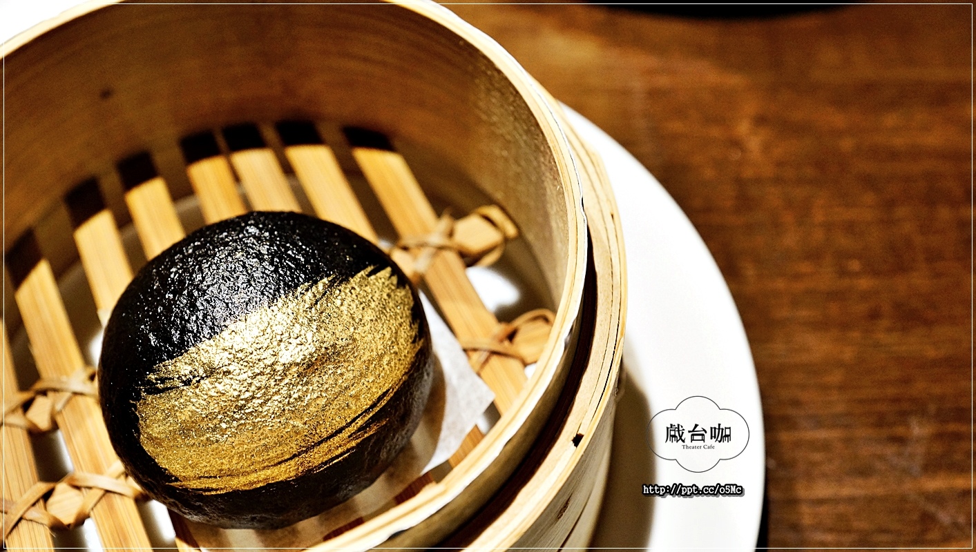 【戲台咖】中正紀念堂餐酒館~將不要的廢棄物,資源再利用化,餐廳也變得很有舞台的FU,活化整個餐廳 【戲台咖】中正紀念堂餐酒館~將不要的廢棄物,資源再利用化,餐廳也變得很有舞台的FU,活化整個餐廳