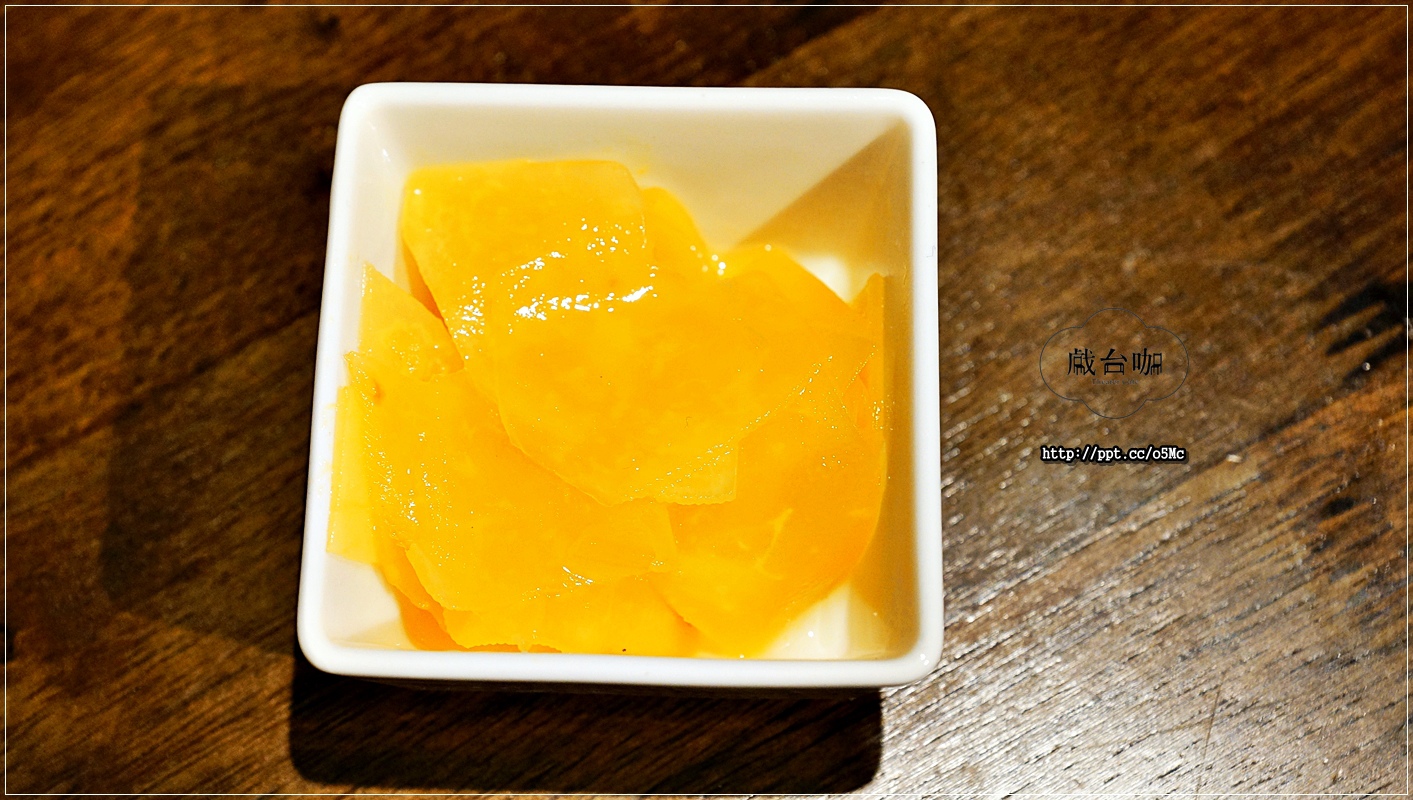 【戲台咖】中正紀念堂餐酒館~將不要的廢棄物,資源再利用化,餐廳也變得很有舞台的FU,活化整個餐廳 【戲台咖】中正紀念堂餐酒館~將不要的廢棄物,資源再利用化,餐廳也變得很有舞台的FU,活化整個餐廳