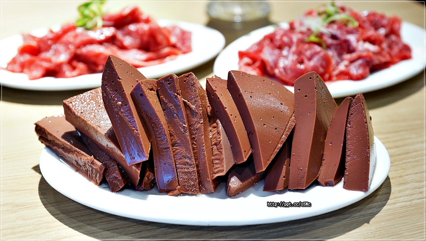 【內湖美食】洋夫人牛排/葫洲捷運站~任點套餐兩份就送嫩牛火鍋,溫體牛肉&落日水果茶買一送一,小資族最佳約會餐廳 【內湖美食】洋夫人牛排/葫洲捷運站~任點套餐兩份就送嫩牛火鍋,溫體牛肉&落日水果茶買一送一,小資族最佳約會餐廳