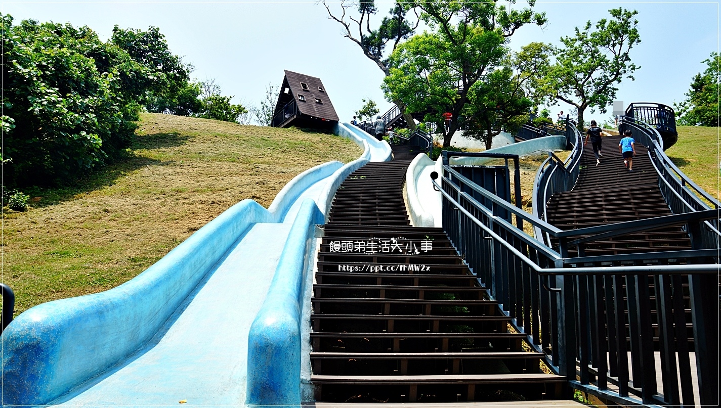 【新竹香山景點】青青草原／親子同遊～北台灣最長磨石子溜滑梯，一溜讓你驚叫連連，戶外休閒好去處、野餐、踏青、放風箏