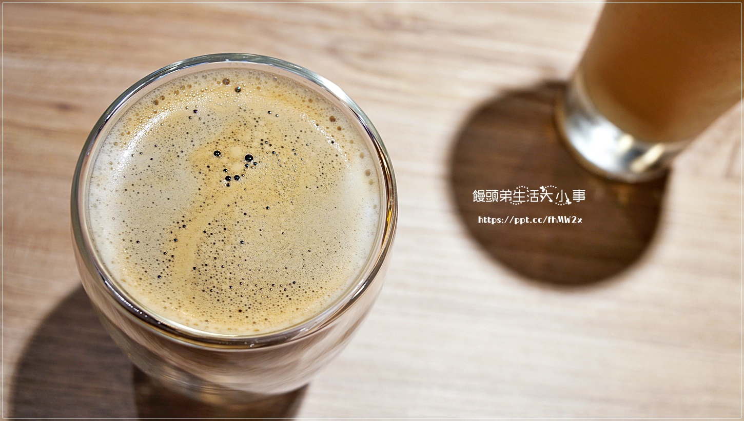 【台北美食】媽!有狗在啃拖鞋堡/忠孝復興捷運站/東區巷弄美食/寵物友善餐廳/拖鞋堡專賣店/創意料理/義大利麵/燉飯/輕食/飲料/甜點 (附菜單) 【台北美食】媽!有狗在啃拖鞋堡/忠孝復興捷運站/東區巷弄美食/寵物友善餐廳/拖鞋堡專賣店/創意料理/義大利麵/燉飯/輕食/飲料/甜點 (附菜單)