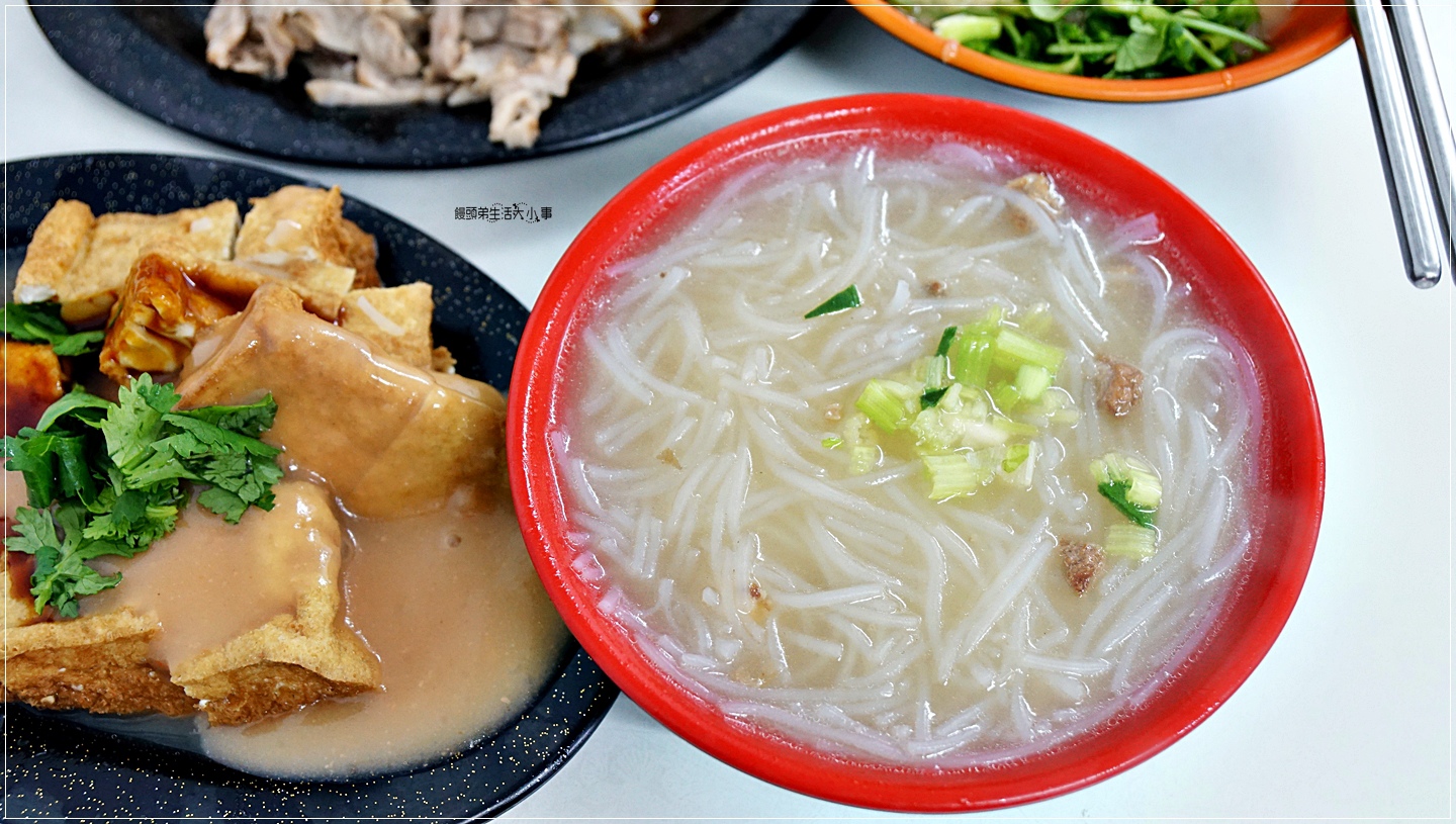 /tmp/php3jlFu4 /tmp/php3jlFu4