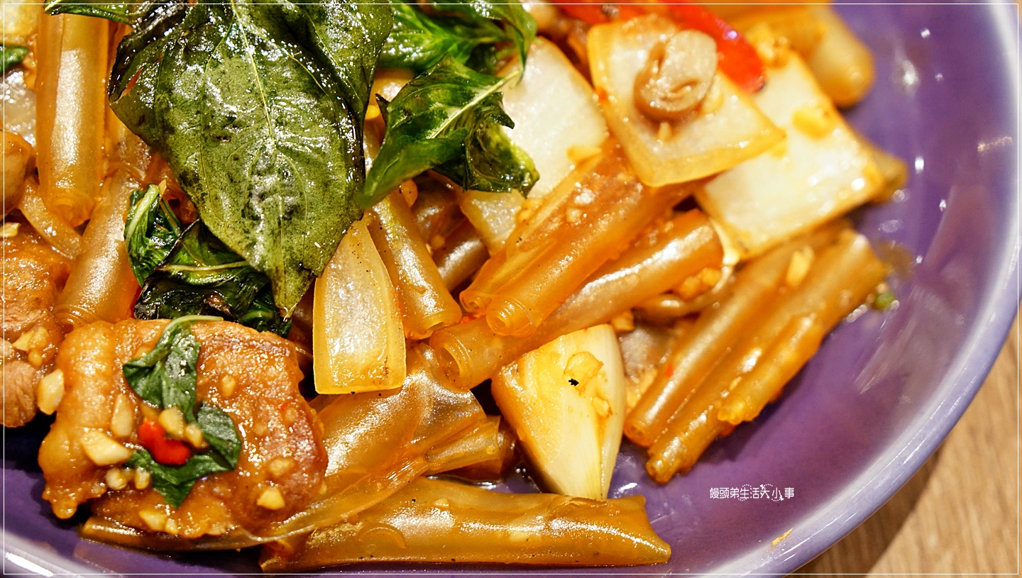 /tmp/phpKAWeCm /tmp/phpKAWeCm