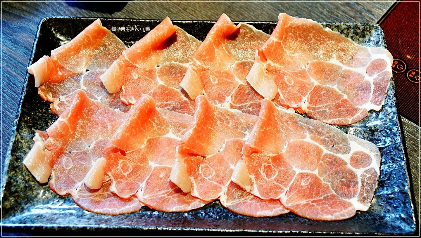 /tmp/phpoqSEVj /tmp/phpoqSEVj