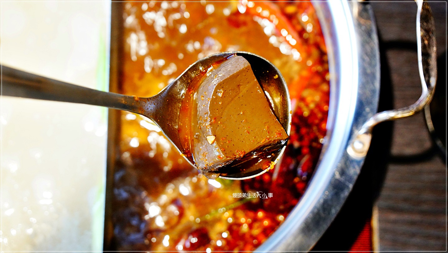 /tmp/phplJivfx /tmp/phplJivfx