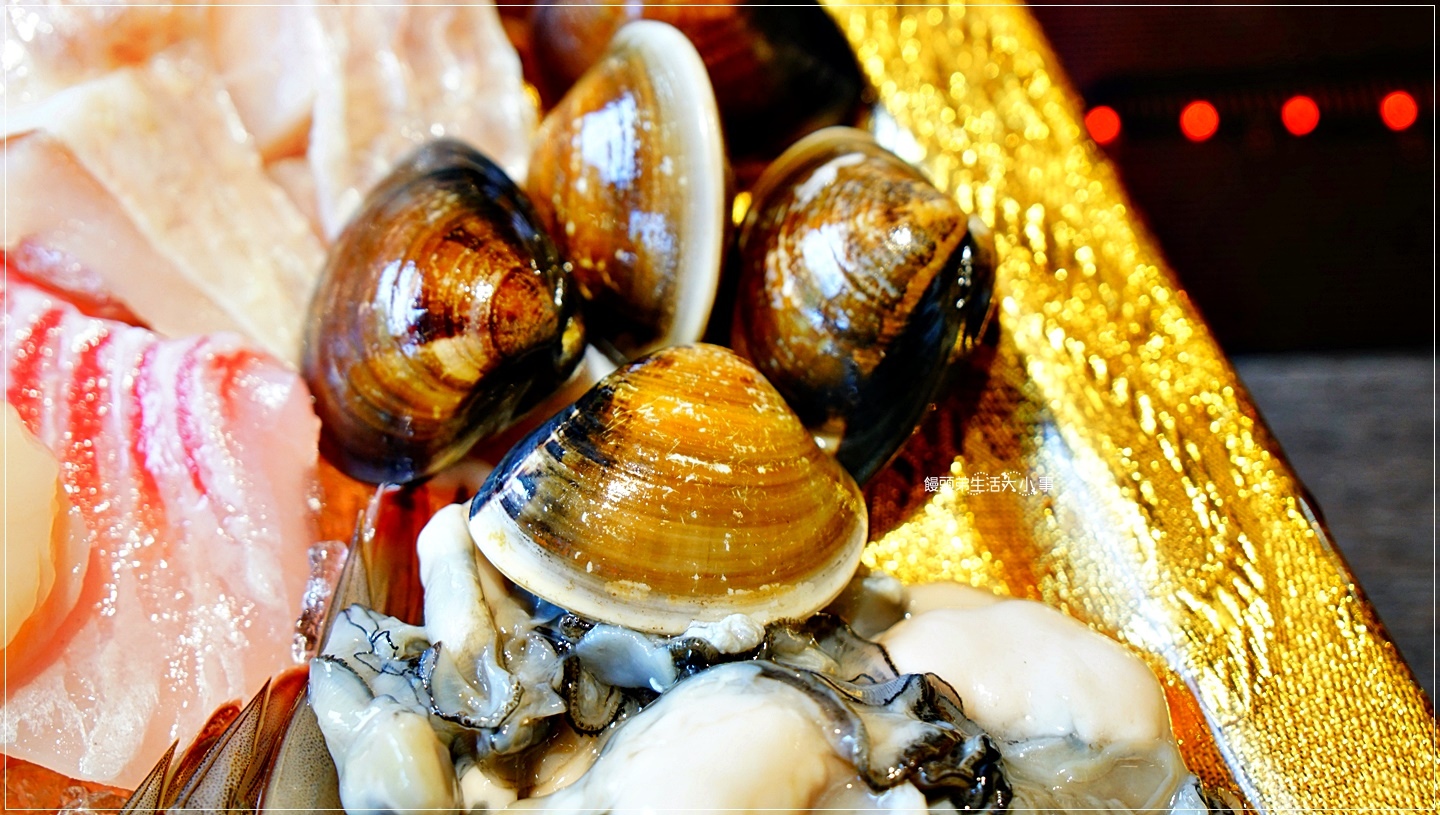 /tmp/phpLKeccR /tmp/phpLKeccR