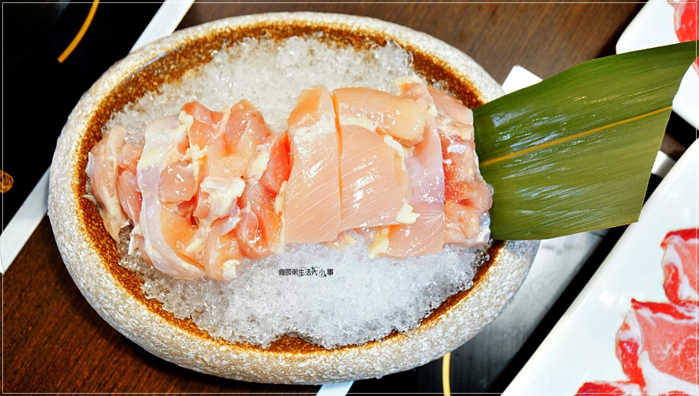 /tmp/phpeVUQPM /tmp/phpeVUQPM