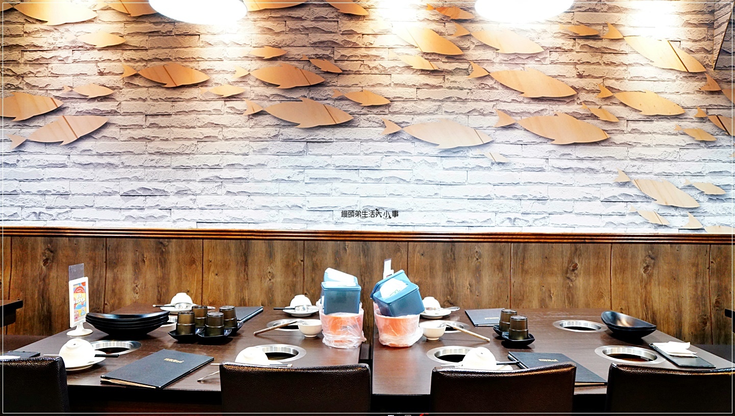 /tmp/phpjMk5gv /tmp/phpjMk5gv