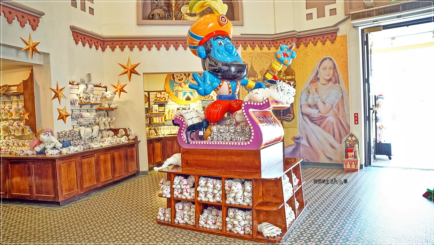 /tmp/phpU8tSeW /tmp/phpU8tSeW