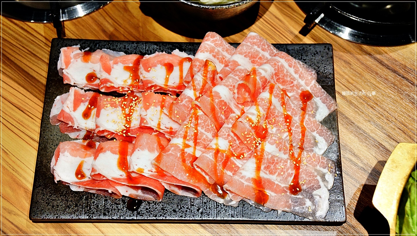 /tmp/phpad31XI /tmp/phpad31XI