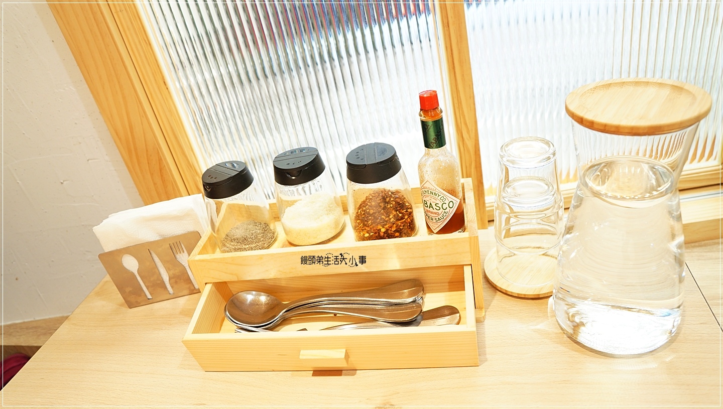 /tmp/phpoip1BV /tmp/phpoip1BV