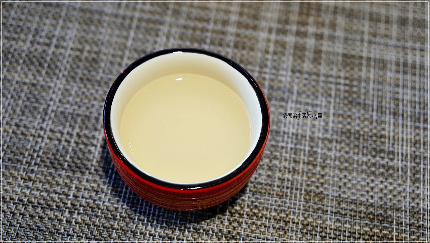 /tmp/phpocVplH /tmp/phpocVplH