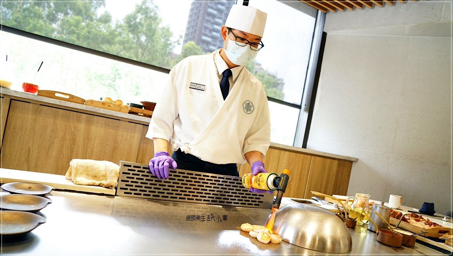 /tmp/phpNpeeMF /tmp/phpNpeeMF