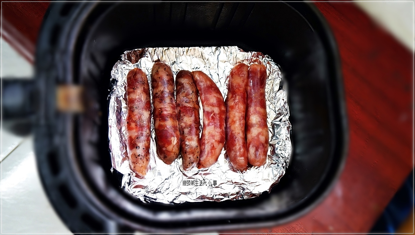 /tmp/phpLPKONx /tmp/phpLPKONx