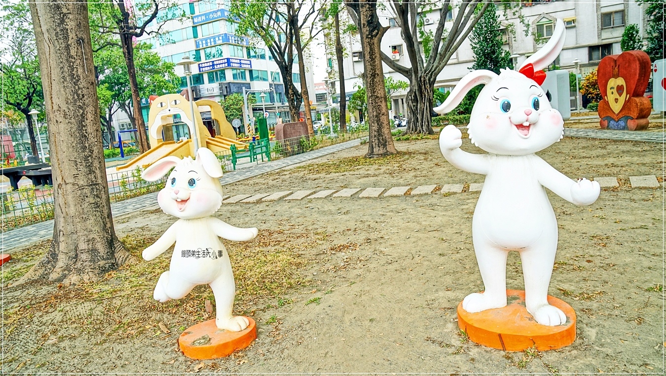 台南|藏金閣2館:全台最美的公家機關!移民署改建夢幻愛麗絲風格,結合文創伴手禮 台南,中西區,台南景點,中西區景點,藏金閣2館,藏金閣,台南移民署,藝術造景