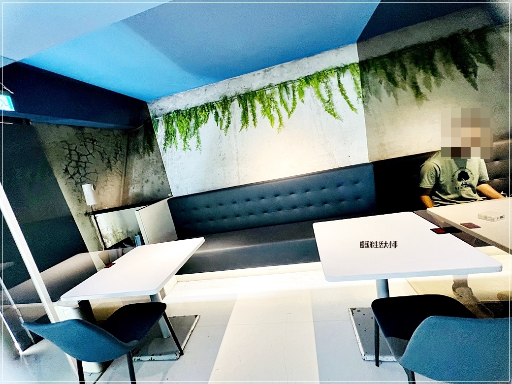 /tmp/phplKHfxn /tmp/phplKHfxn