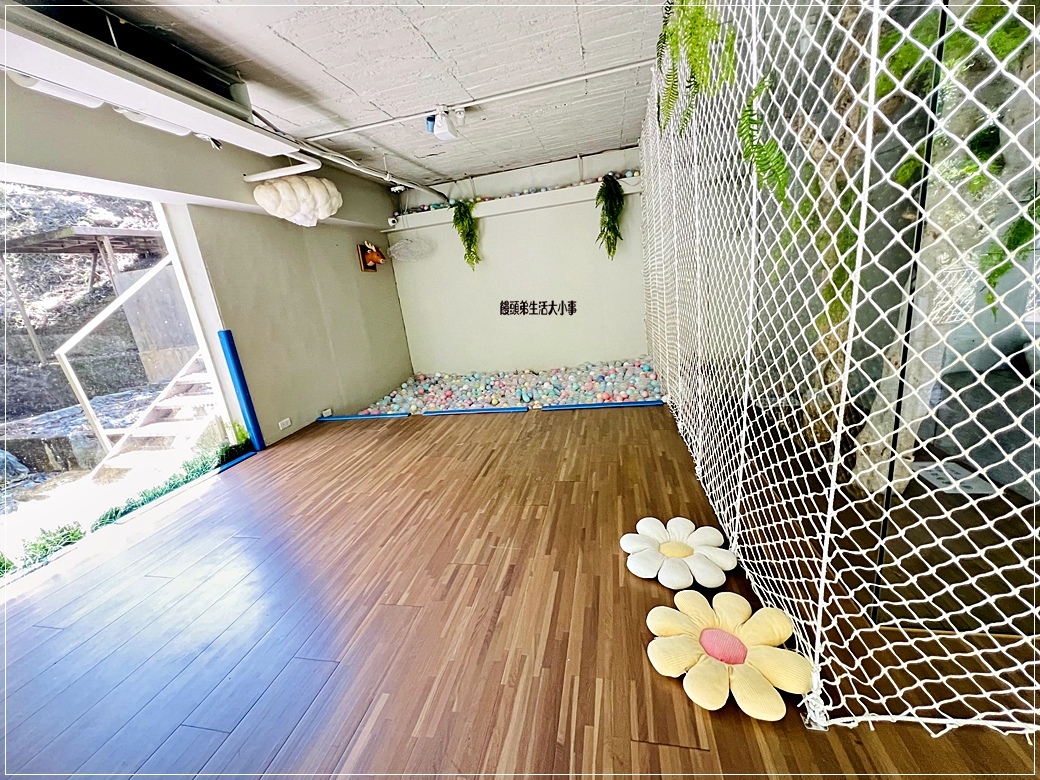 /tmp/phpLJK1Q1 /tmp/phpLJK1Q1