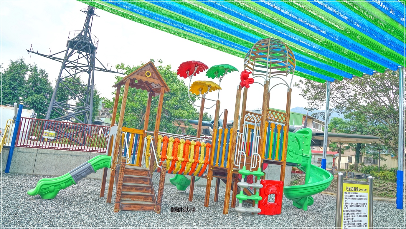 /tmp/php4Tyh9Q /tmp/php4Tyh9Q