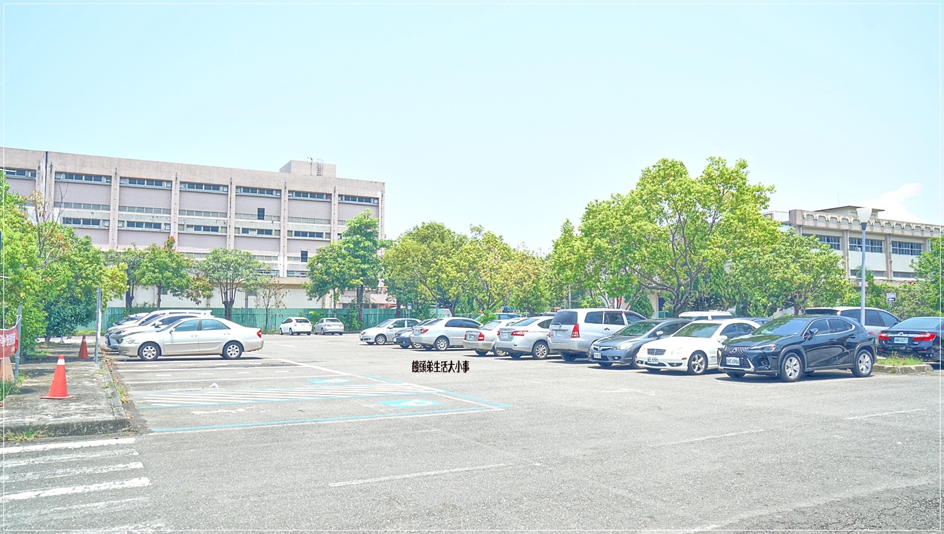 /tmp/php0szfOR /tmp/php0szfOR