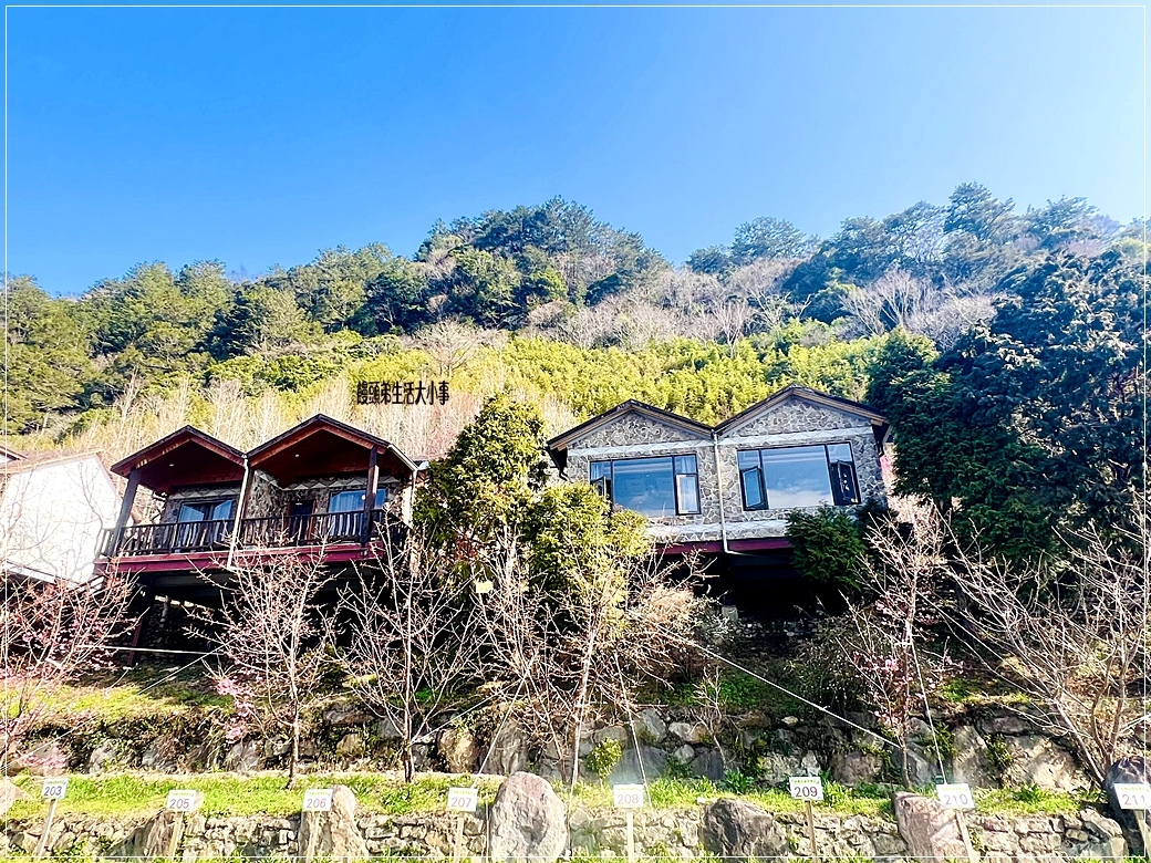 /tmp/phpQFKppe /tmp/phpQFKppe