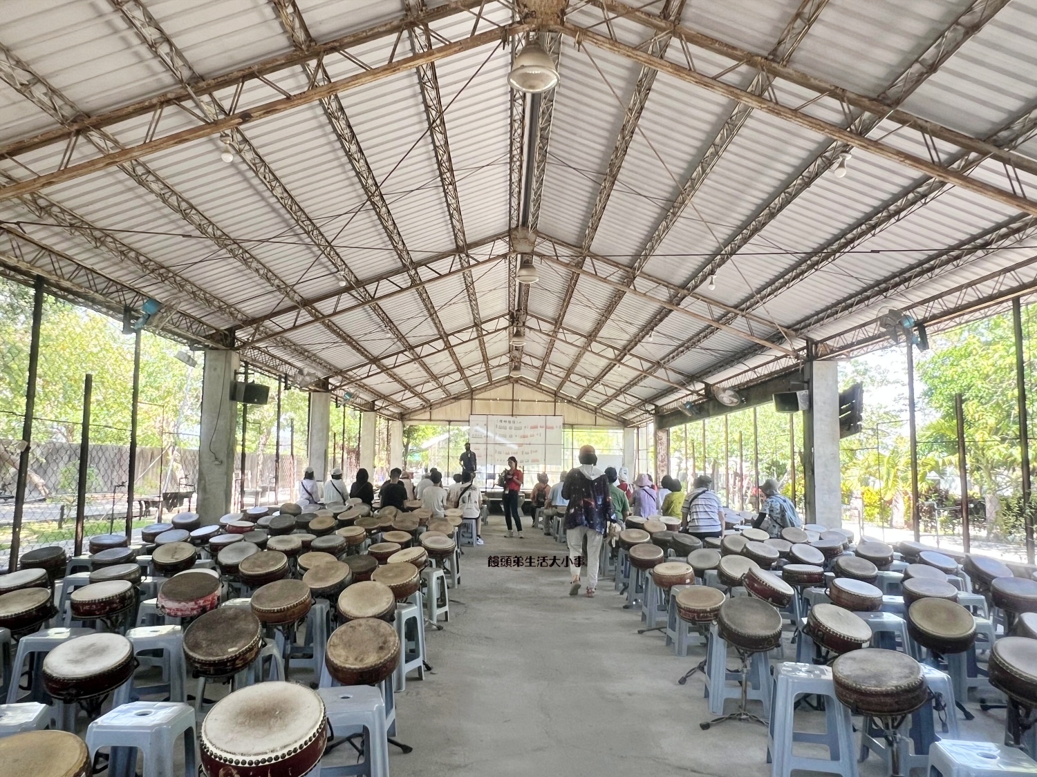 /tmp/phpipNVc0 /tmp/phpipNVc0